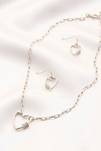 Heart Pendant Oval Link Metal Necklace
